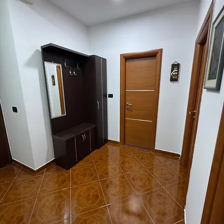 Appartement Tiranacenterhome *